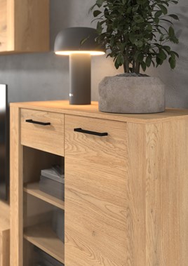 meble DELIS 01 wąski regał zamknięty z półkami bieliźniarka dąb cremona